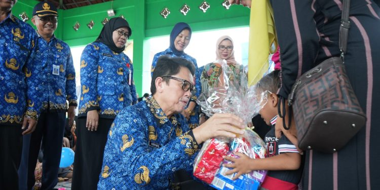 Pj Bupati Bojonegoro Bersama TP PKK Tinjau Posyandu di Kecamatan Dander