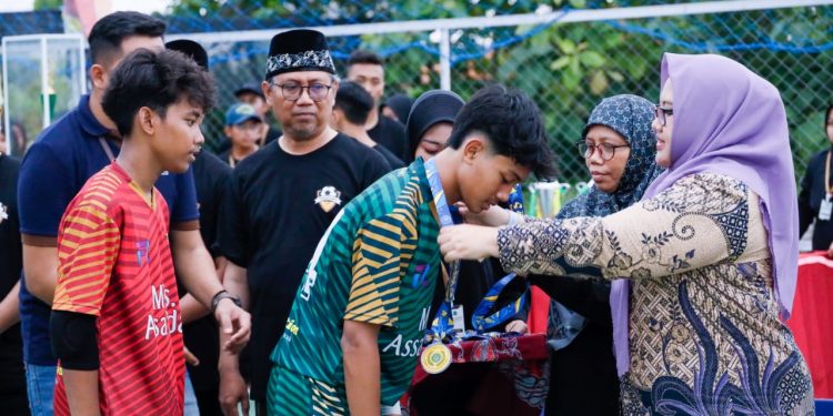 Turnamen Futsal Bupati Gresik Cup Ditutup, Wabup Gresik Ajak Gali Bakat Anak di Bidang Olahraga