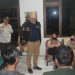 Grebek Penginapan di Gresik, Satpol PP Amankan 8 PSK dan Pria Hidung Belang Serta Alat Kontrasepsi