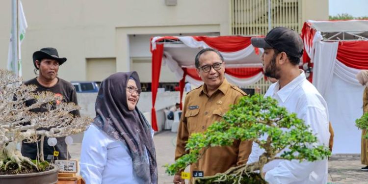Plt Bupati Gresik Berharap, Kontes Bonsai Dapat Mendorong Masyarakat Untuk Melestarikan Alam dan Lingkungan