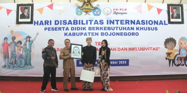 MKKS PK-PLK Gelar Pentas Seni hingga Pameran Karya Anak Didik Penyandang Disabilitas di Pendopo