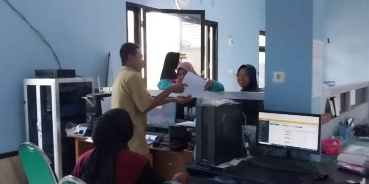 Terapkan TTE, Layanan Pemdes Balongmojo di Gresik untuk Masyarakat Makin Cepat