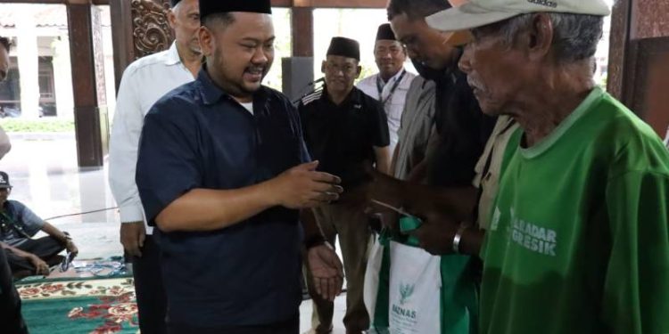 Baznas Gresik Perkuat Syiar Zakat Ramadan 2025 dan Buka Bersama Ojol, Ojek, Tukang Becak dan Loper Koran