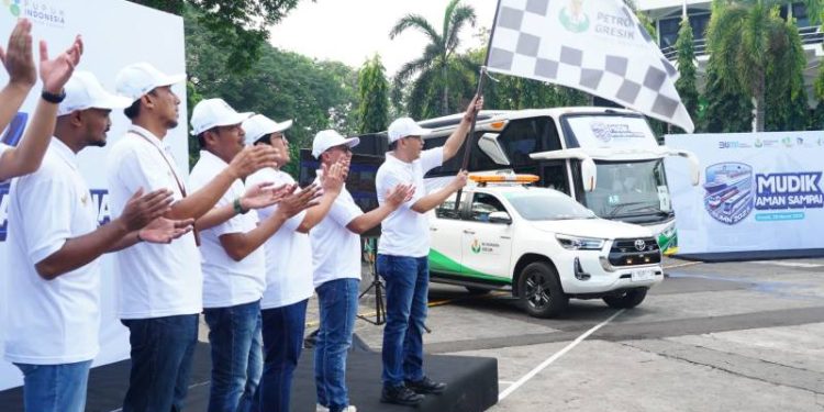 Momen Tenang & Menyenangkan Dihari Kemenangan, Petrokimia Gresik Fasilitasi Ratusan Pemudik Gratis Ke Berbagai Kota di Jatim