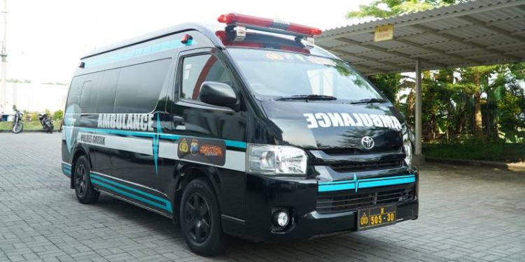 Cukup Hubungi Cak Roma 081188002006, Polres Gresik Siapkan Mobil Ambulan Gratis 24 Jam