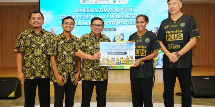 Finis Juara 3, Petrokimia Gresik Berikan Apresiasi Untuk Tim Voli GPPI