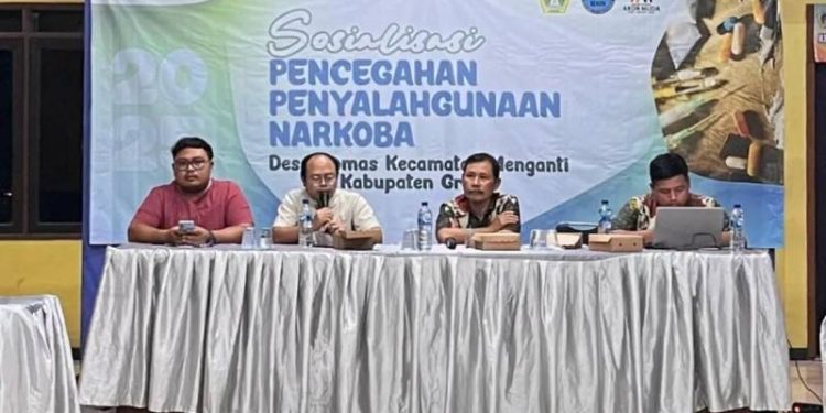 Lindungi Generasi Muda dari Bahaya Narkoba, Pemdes Domas dan BNNK Gresik Gelar Sosialisasi