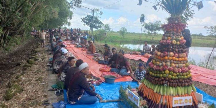 Syukuri Hasil Panen Melimpah, Warga Sekargeneng Cerme Gelar Sedekah Bumi 