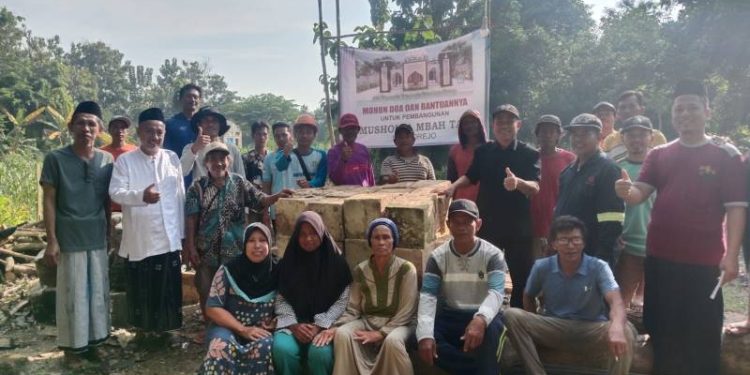 Awali Tahun Baru Islam 1447 Hijriah, Baper Panceng Lakukan Peletakan Batu Pertama Musala Mbah Tam