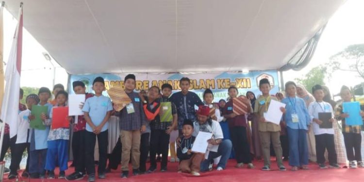 Ratusan Santri Penuh Semangat Ikuti Jambore Anak Islam ke XII Yayasan PPTKA Gresik