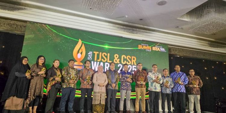 Berkat Program Inklusif, Petrokimia Gresik Raih Golden Star di Ajang “TJSL & CSR Award 2025”