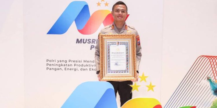 Polres Gresik Raih Penghargaan Pelayanan Prima dalam Musrenbang Polri, Bukti Komitmen Layani Masyarakat