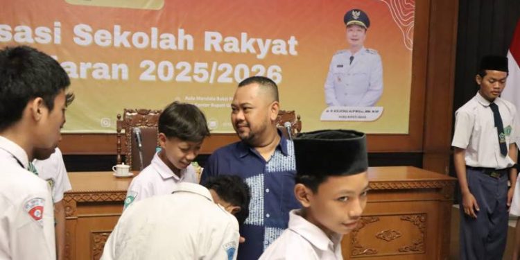Siap Beroperasi, Bupati Gresik Sosialisasikan Sekolah Rakyat Tahun Ajaran 2025/2026 Kepada Orang Tua dan Calon Siswa