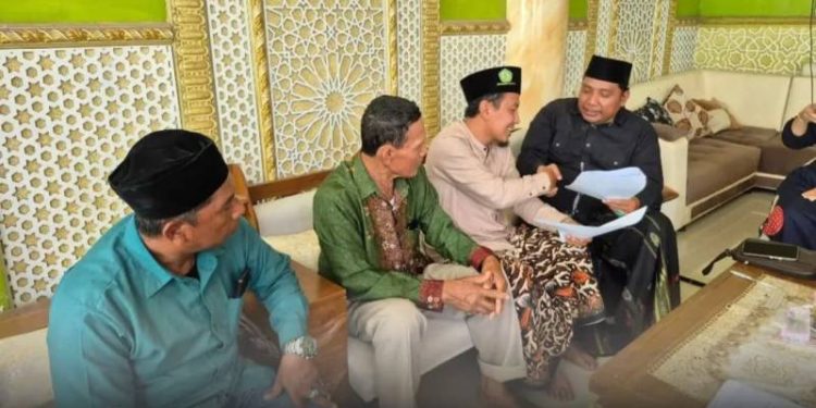 Investasi Akhirat, KH. Muhammad Zainuri Makruf Wakafkan 10 Bidang Tanah untuk Kemaslahatan Umat