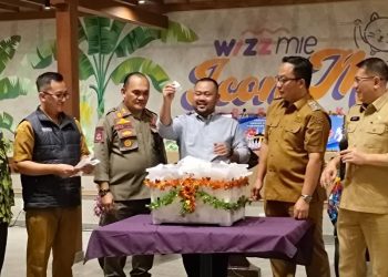 Kepatuhan Wajib Pajak di Gresik Meningkat, Bupati Bagikan Doorprize hingga Wacanakan Bangun Pusat AI