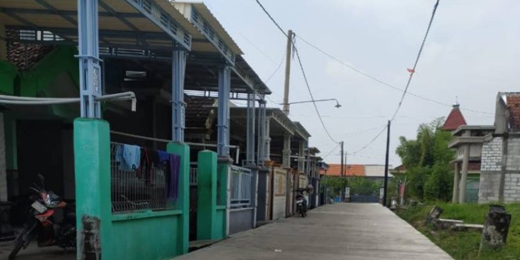 Permudah Akses Warga, Pemdes Pundutrate Bangun Jalan Rabat Beton
