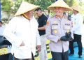 Polres Gresik Bersama Santri Tanam Jagung Serentak, Wujud Nyata Sinergi Jaga Ketahanan Pangan