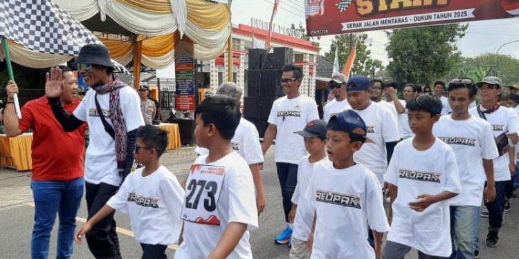 HUT RI Ke-80 di Kecamatan Dukun Berlangsung Meriah, Ribuan Warga Ikuti Gerak Jalan