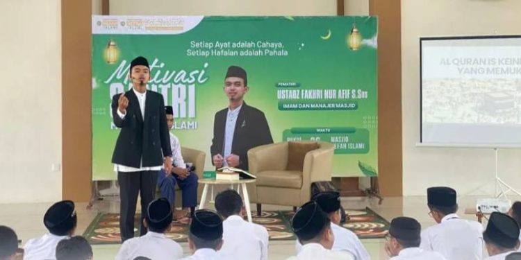 Tumbuhkan Semangat Cinta Al-Qur’an, Pesantren Refah Islami Gelar Motivasi Santri Bersama Ustadz Fakhri Nur Afif