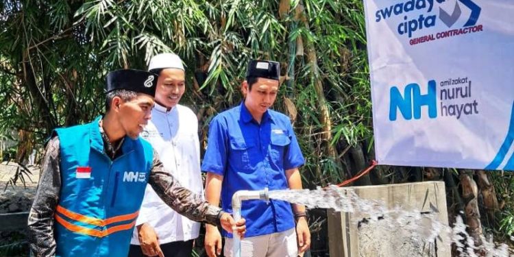 Masjid Al-Mustaqim Bongso Kulon Menganti Dapat Bantuan Sumur Bor dari NH dan PT Swadaya Cipta
