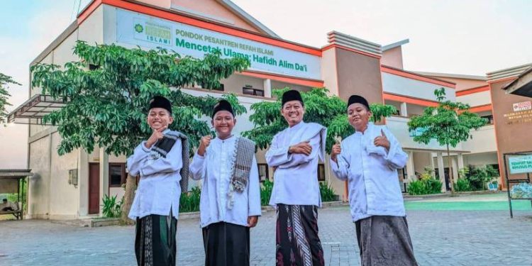 Program Mulazamah “Kintil Kyai” Pembelajaran Menyenangkan Santri Refah Islami