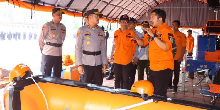 Polres Gresik Pastikan Kesiapan Personel dan Sarpras dalam Apel Tanggap Darurat Bencana 2025
