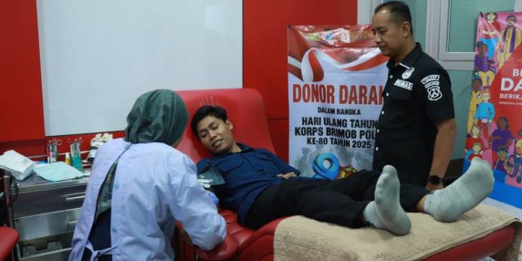 Polres Gresik Gelar Donor Darah Eks Brimob, Rayakan HUT ke-80 Brimob Polri dengan Aksi Kemanusiaan