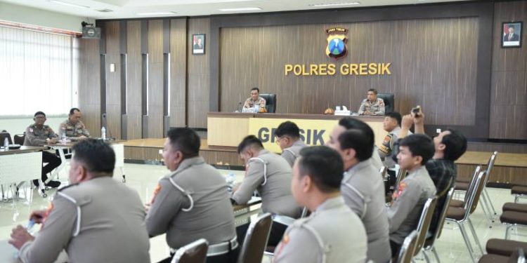 Jelang Operasi Lilin, Polres Gresik Mantapkan Kesiapan Lewat Lat Pra Ops Zebra Semeru 2025