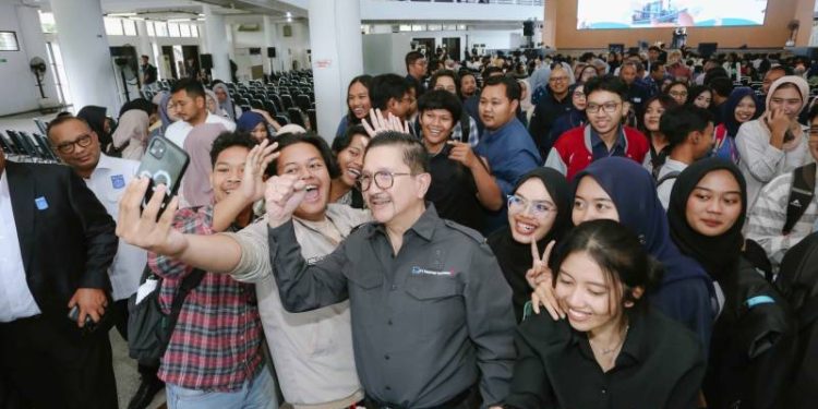 Presdir Freeport Kuliah Umum di ITS: Mahasiswa Memiliki Peran Penting dalam Perkembangan Dunia Pertambangan