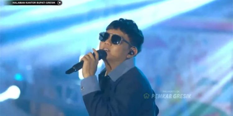 Sorotan Publik Meluas Usai Konser Denny Caknan di Pemkab Gresik, dari Banjir, Jalan Rusak, hingga Voucher Umroh