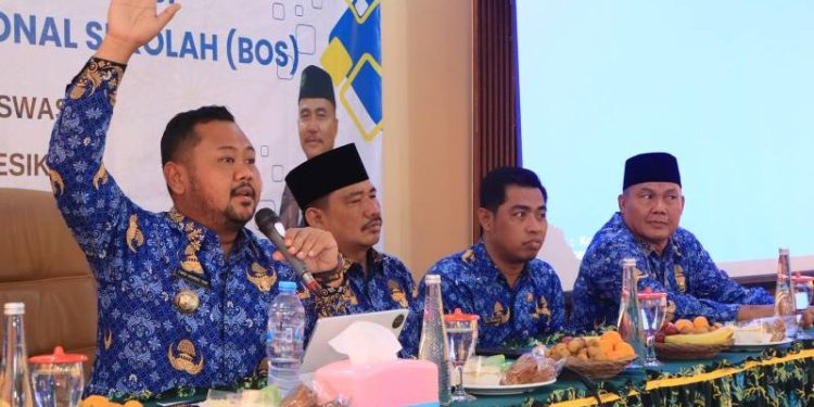 Bupati Gresik Evaluasi Skema BOSDA demi Pemerataan dan Keadilan Pendidikan
