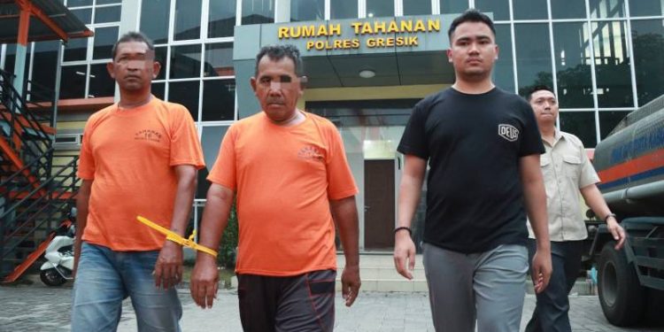 Polres Gresik Berhasil Menangkap Pelaku Penipuan Modus Tawari Kerja Potong Rumput Viral di Media Sosial