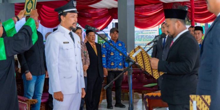Lantik Kades Wadak Kidul, Bupati Fandi Akhmad Yani Harap Kades Bangun Desa Transparan dan Berdaya