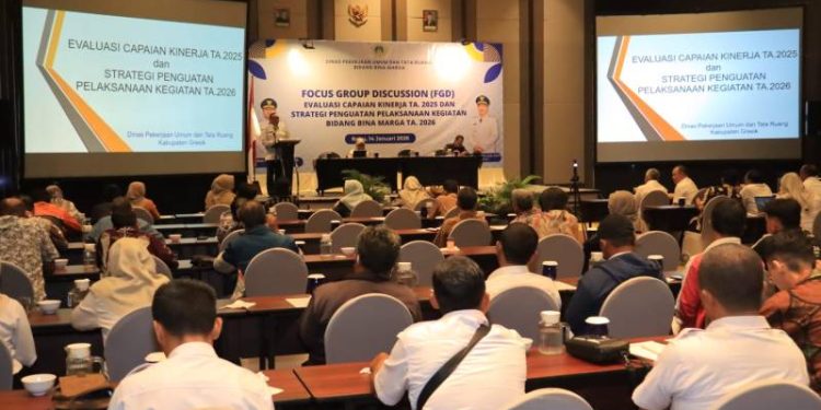 Mulai Tahun 2026, Pemkab Gresik Fokus Perbaikan Jalan Poros Desa