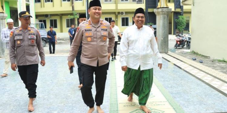 Perkuat Sinergi Kamtibmas, Kapolres Gresik Safari Silaturahmi ke LDII, Pesantren hingga KEK JIIPE