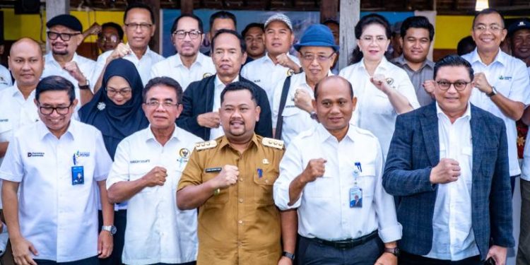 Bupati Gresik Perjuangkan Pupuk Subsidi Tambak, Komisi IV DPR RI Pastikan Alokasi 2026 untuk Pembudidaya