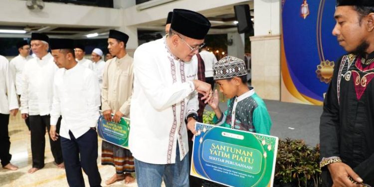Safari Ramadan Pupuk Indonesia di Gresik Salurkan Santunan Tembus 1,5 M