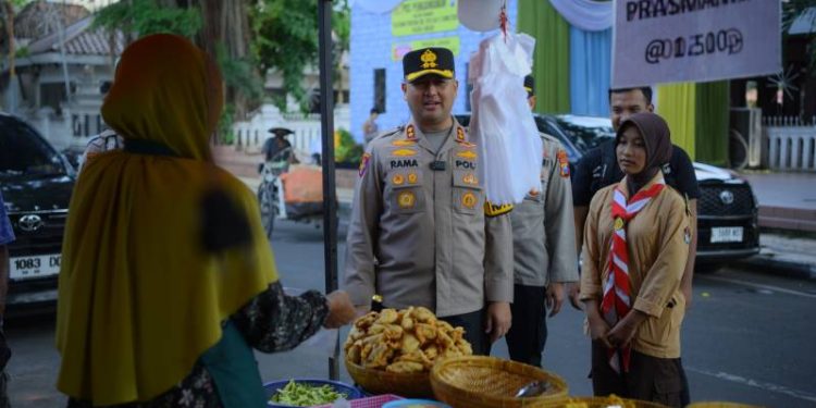 Kapolres Gresik Pastikan Kesiapan Personel dan Sarpras di Pos Pelayanan Alun-Alun Jelang Idul Fitri