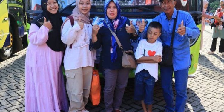 Mudik Gratis 2026, Pemkab Gresik Berangkatkan 15 Bus dan 750 Pemudik