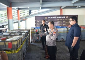Polres Gresik Ungkap Penimbunan 17 Ribu Liter Solar Subsidi, Satu Tersangka Diamankan