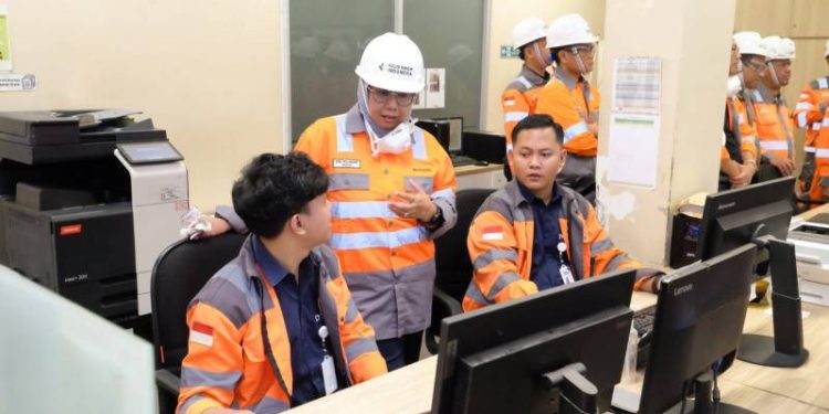 Direktur Operasi SIG Reni Wulandari Ajak Perempuan Tunjukkan Kinerja dan Profesionalisme