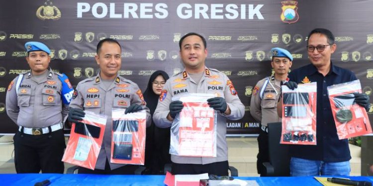 Polres Gresik Ringkus Jaringan Narkoba Lintas Kota, 68,211 Gram Sabu Diamankan