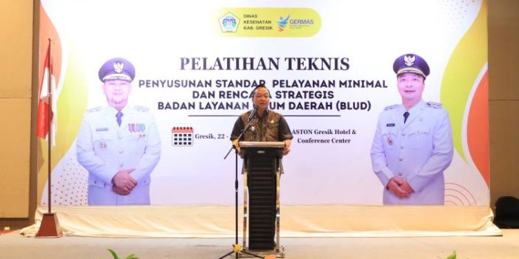 Tutup Pelatihan Teknis Penyusunan SPM dan Renstra BLUD, Wakil Bupati Gresik Tegaskan Komitmen Tingkatkan Mutu Layanan Kesehatan