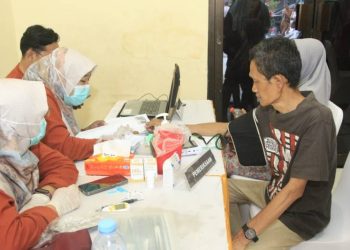 Pemeriksaan Mata di KWG Temukan 100% Peserta Alami Gangguan Penglihatan, Eyelink Group Bagikan Kacamata Gratis