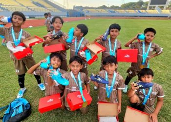 Ratusan Anak-anak Antusias Ikuti Freeport Grassroots Tournament 2026 di Gresik