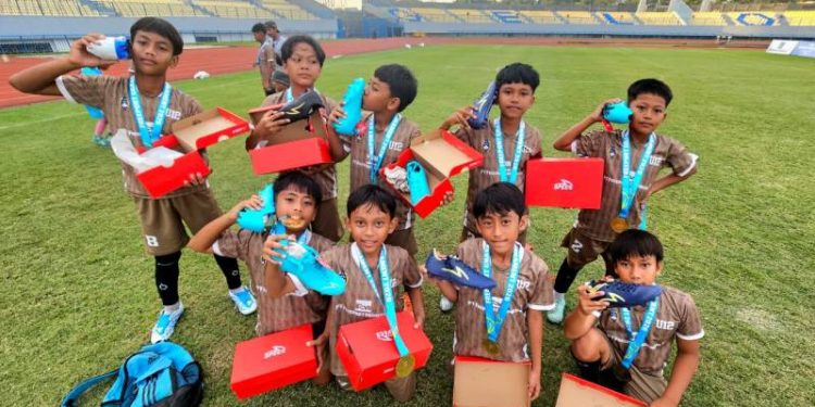 Ratusan Anak-anak Antusias Ikuti Freeport Grassroots Tournament 2026 di Gresik