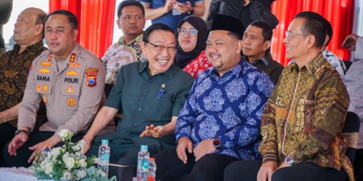Bupati Yani Hadiri Groundbreaking Nitrate Complex, Perkuat Gresik sebagai Magnet Investasi Strategis Nasional
