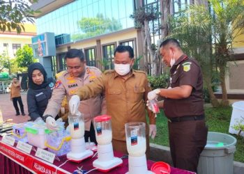 Kejari Gresik Musnahkan Barang Bukti 231 Perkara, Usul Bangun Gudang Penyimpanan