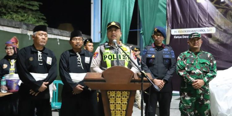 Kawal Pengesahan Warga Baru PSHT, Polres Gresik Sampaikan Apresiasi dan Terima Kasih atas Kondusivitas Masyarakat