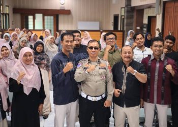 Polres Gresik Tanamkan Budaya Tertib Lalu Lintas Sejak Dini, Gandeng Guru Lewat Polantas Menyapa